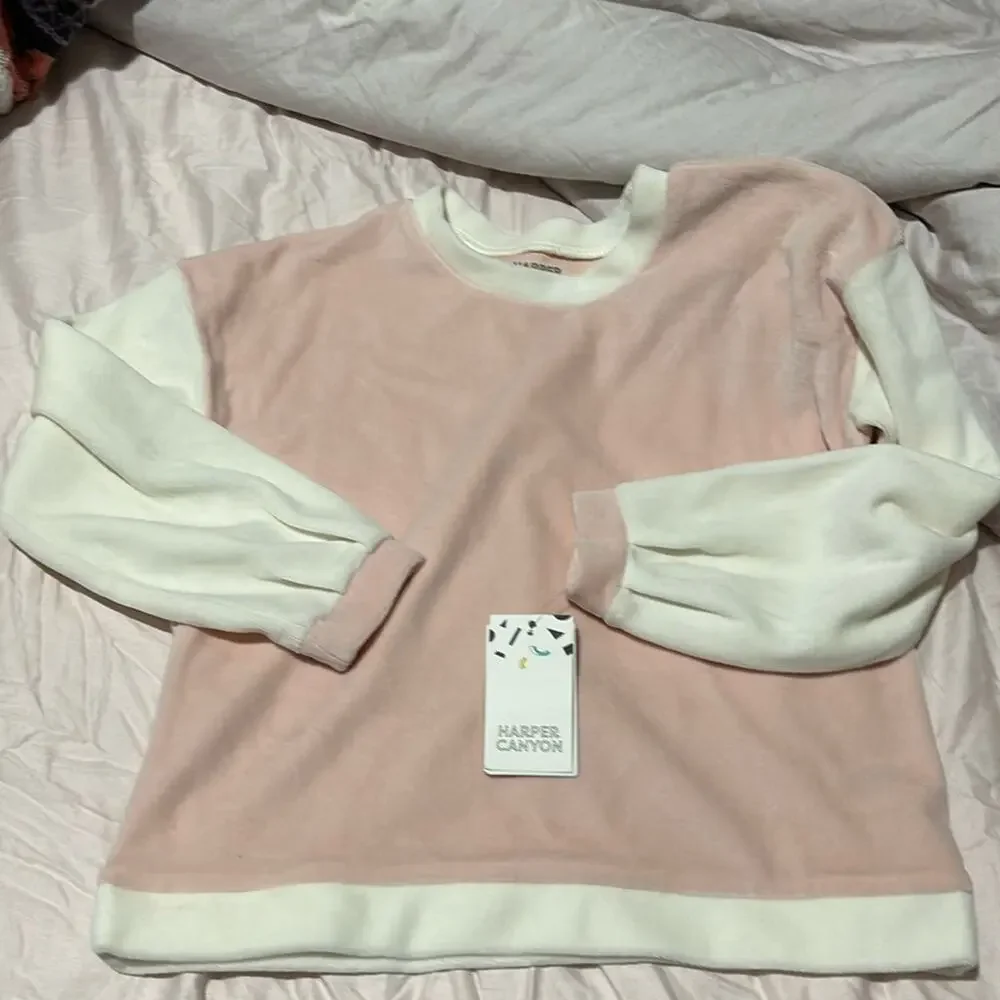 Harper Canyon 8 blush pink white sleeved velour sweatshirt nwt perfect new